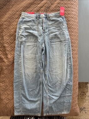 SPANX Women's Relaxed Light Blue Denim Jeans